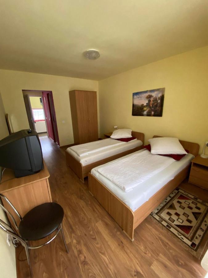 Hotel Pensiunea Pastravul Cîrţişoara Exteriér fotografie